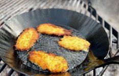 Reibekuchen in der Pfanne.jpg