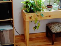 TableCorner.JPG TableCorner.JPG